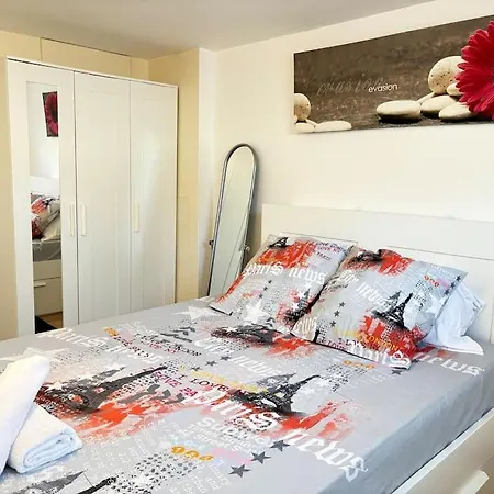 Apartment Confortable Et Spacieux Bailly-Romainvilliers