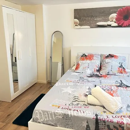 Apartment Confortable Et Spacieux *