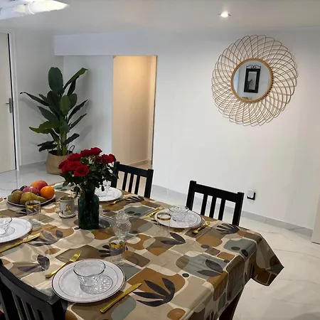 Confortable Et Spacieux Apartment